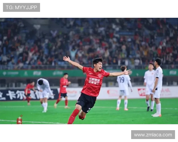 成都蓉城连刷五纪录10分领跑中超